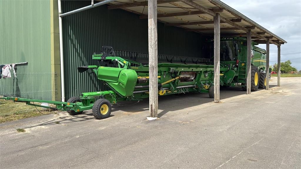 John Deere 630X