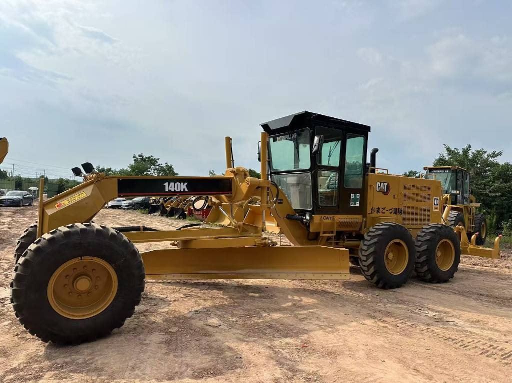CAT 140K