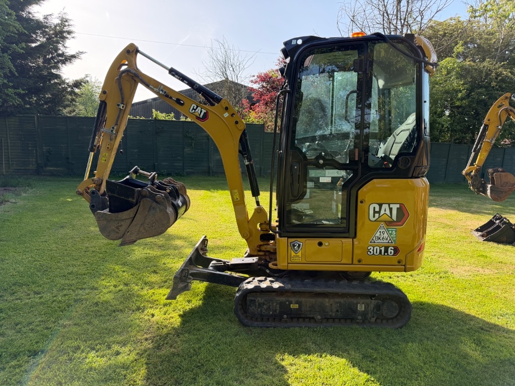 CAT 301.6
