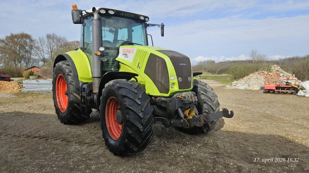 AXION 840 C-Matic med frontlift og front pto.