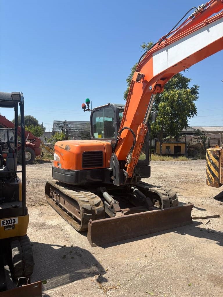 Doosan DX 80 R