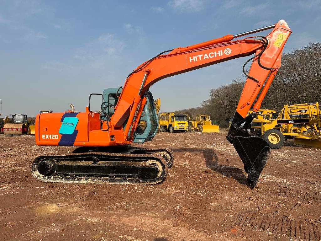 Pelle sur chenilles Hitachi EX 120 — occasion 2016, 3 300 h