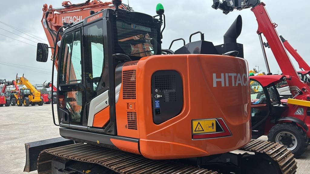Hitachi ZX 135 US - 7B , Begagnad SÄLJES