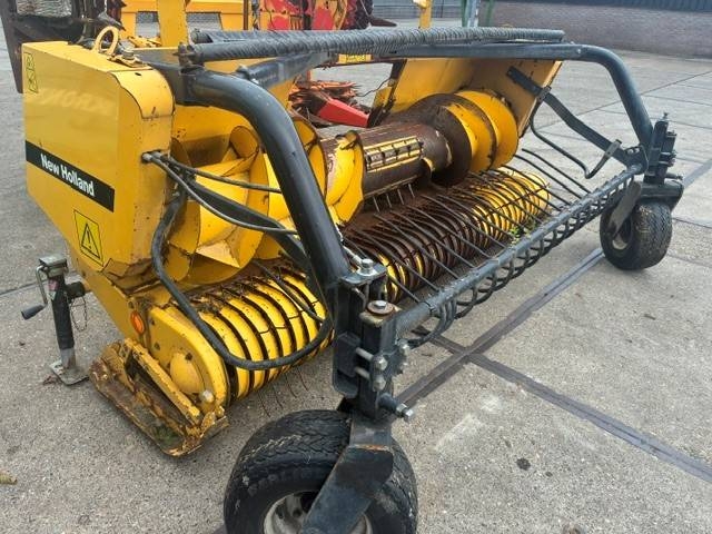New Holland Graspickup