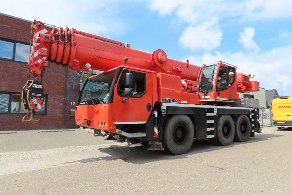 Liebherr LTM 1055-3.2
