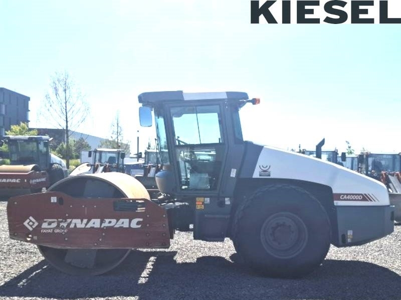 Rouleau monocylindre Dynapac CA 4000 D — occasion 2024, 815 h