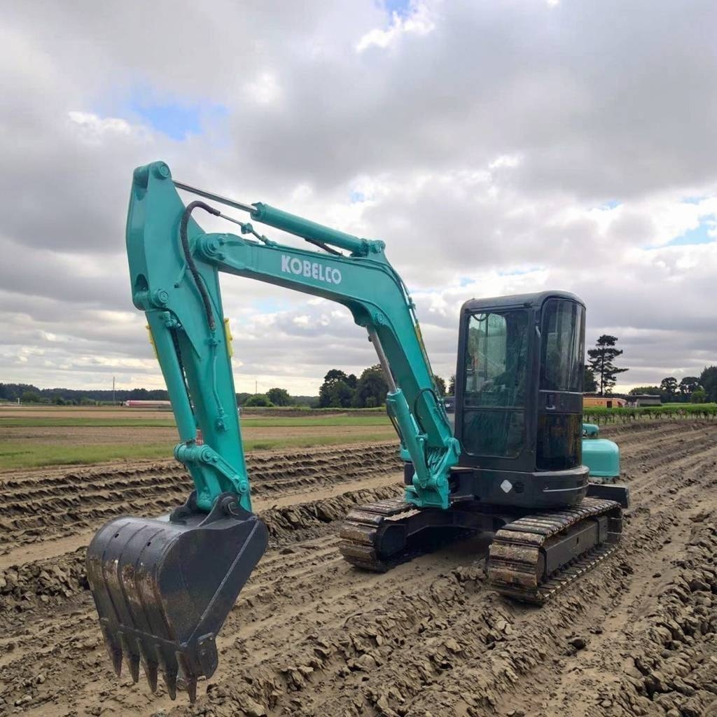 Mini-pelle Kobelco sk55sr — occasion 2021, 850 h