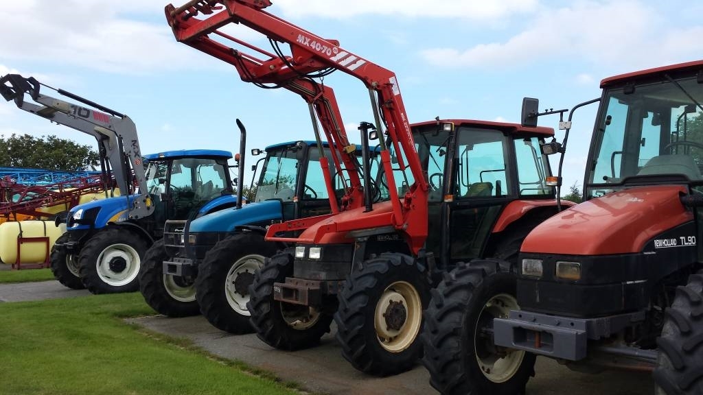LOT NEW HOLLAND X3 TL90/TL65/6635