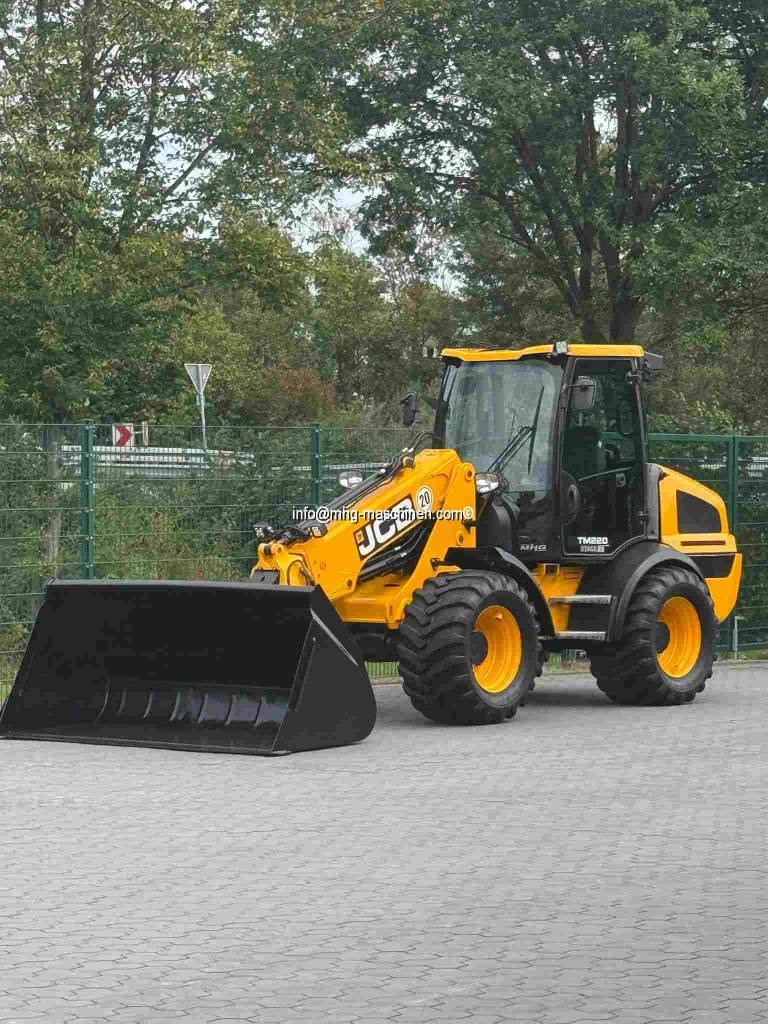 Chariot télescopique JCB TM 220 Euro, PL, Schaufel — occasion 2021, 2 323 h