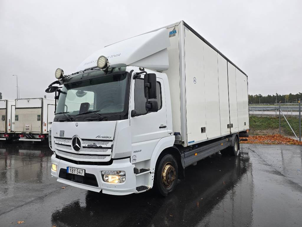 Mercedes-Benz ATEGO 1523