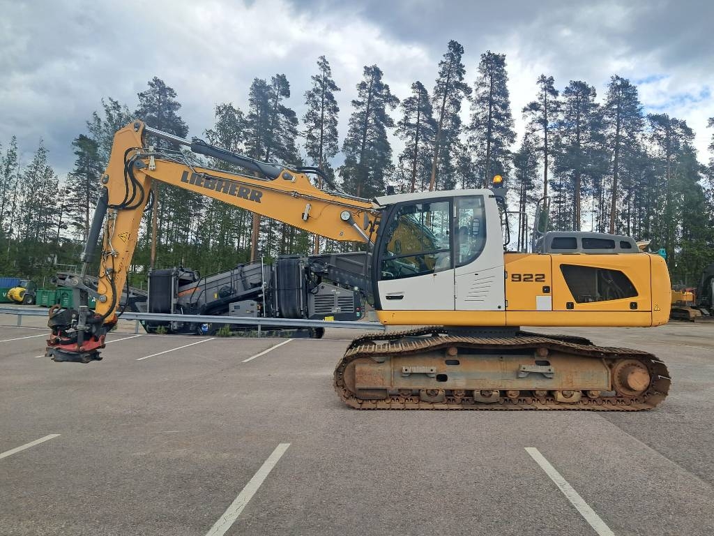 Liebherr R 922 LC