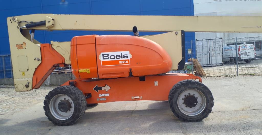JLG 800 AJ
