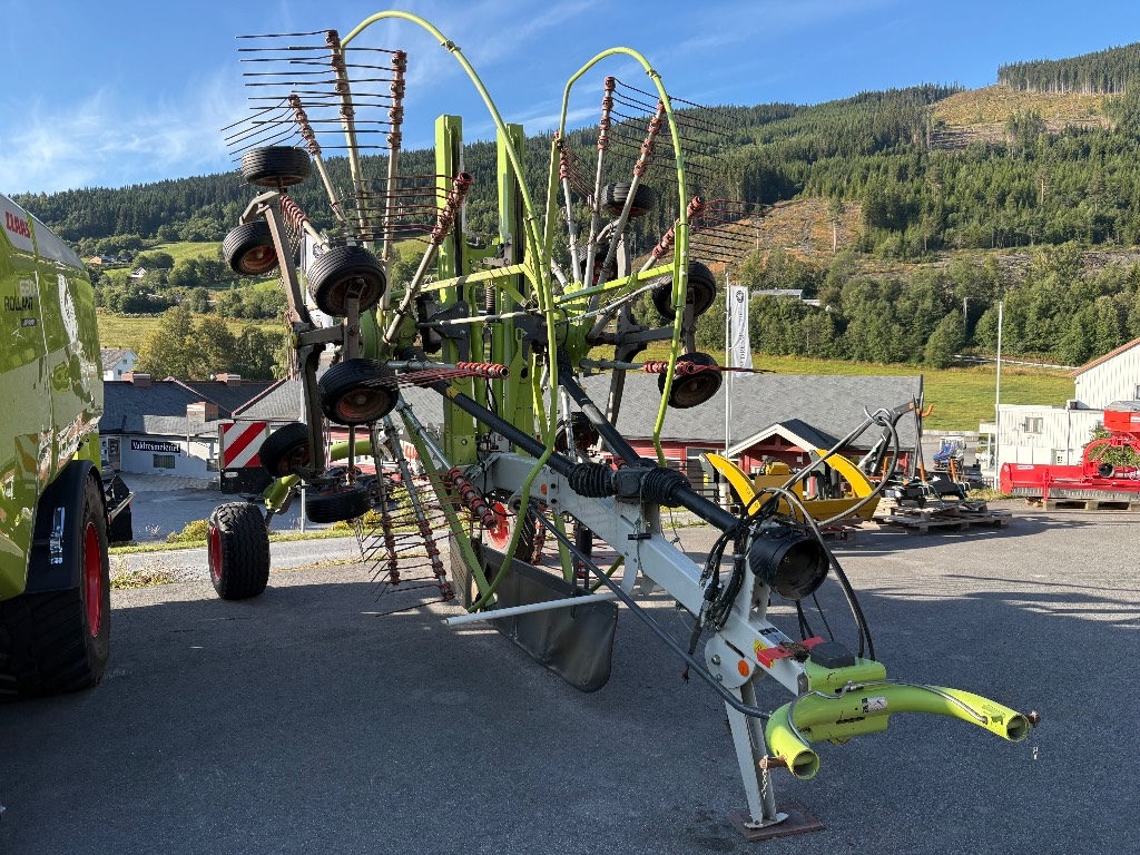 Faneur CLAAS Liner 2800 — occasion 2017