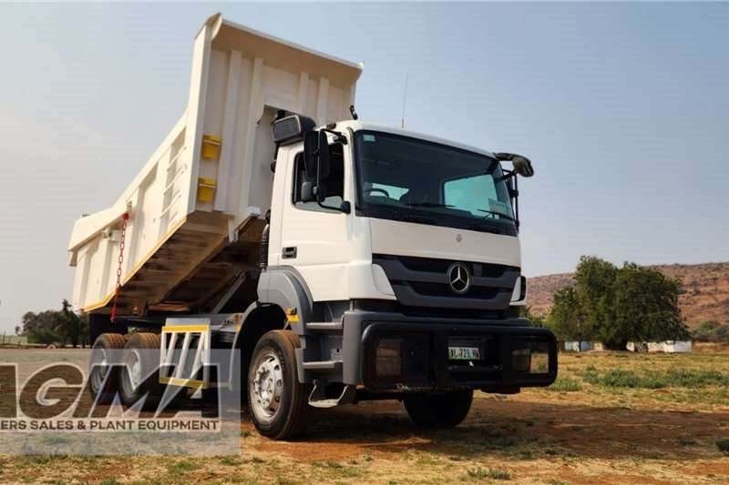Mercedes-Benz Axor 3335 10 Cube Rock Dump Tipper