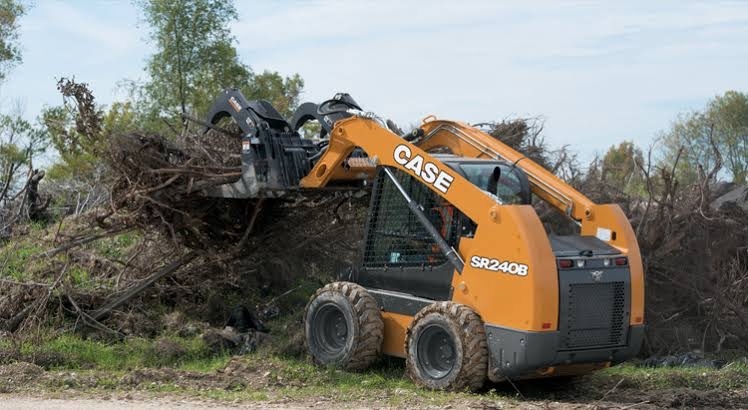 CASE SR 240 B