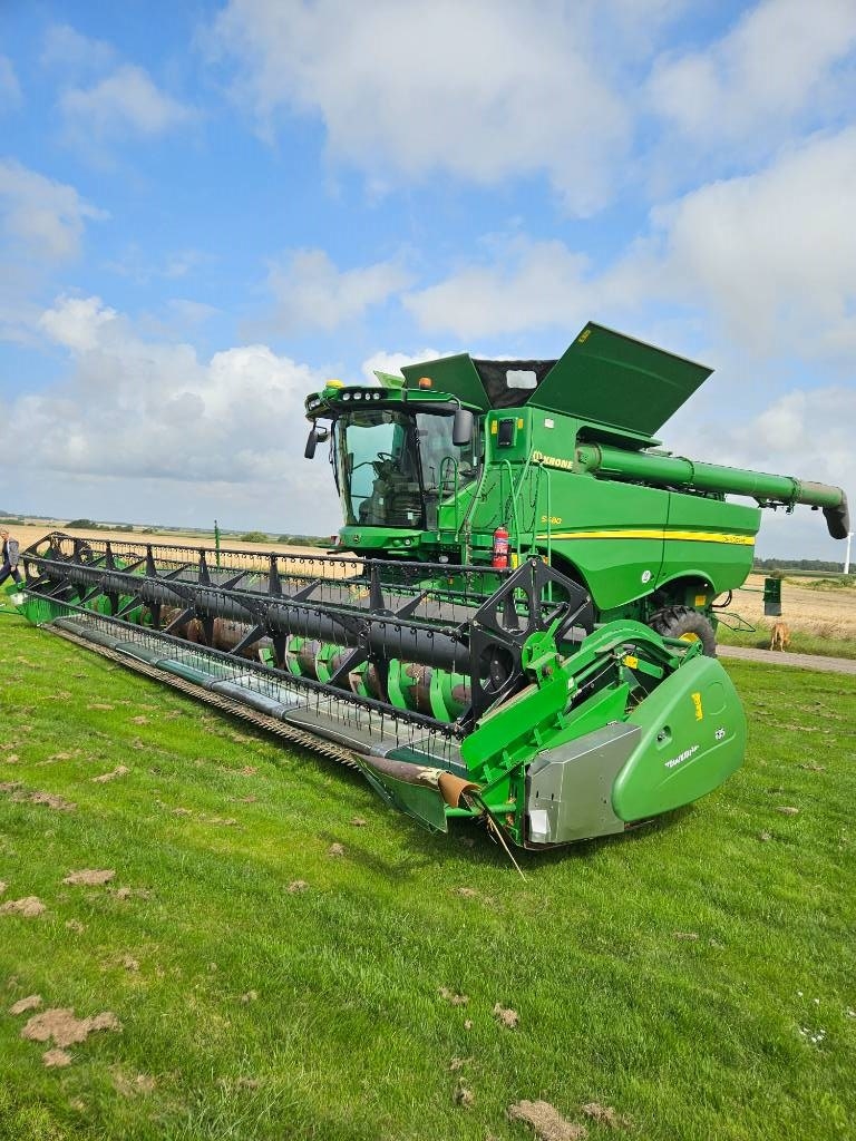 John Deere S 680 PRO Drive Trans Combine