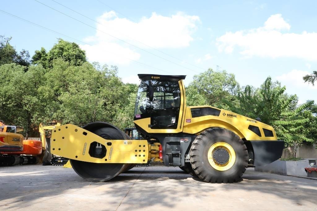Rouleau tandem Bomag BW 226 BVC-5 — occasion 2026