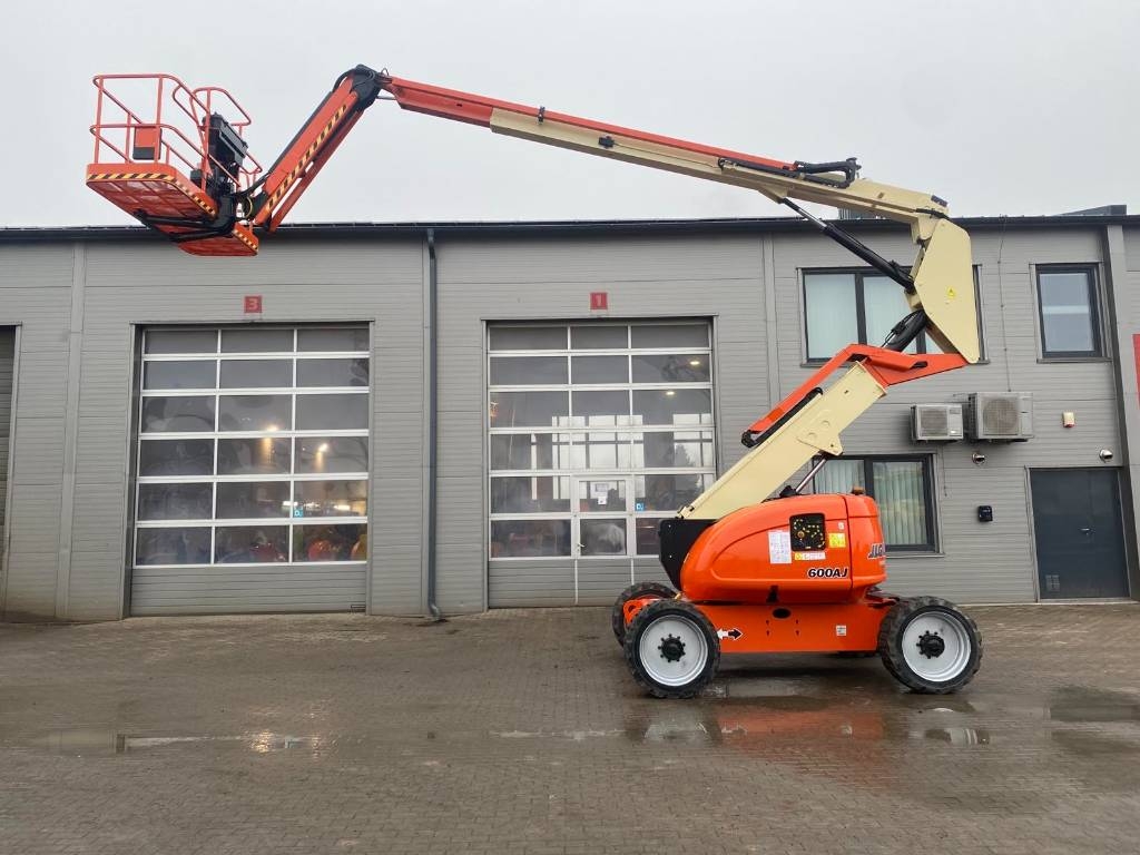 JLG 600 AJ