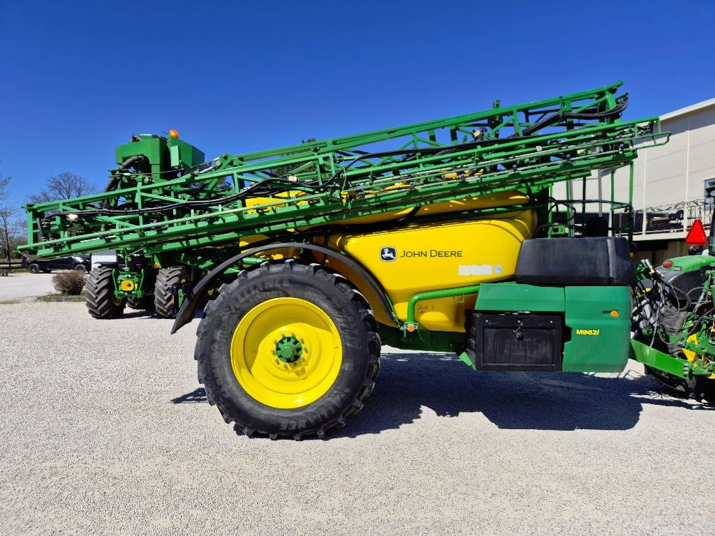 John Deere M962i