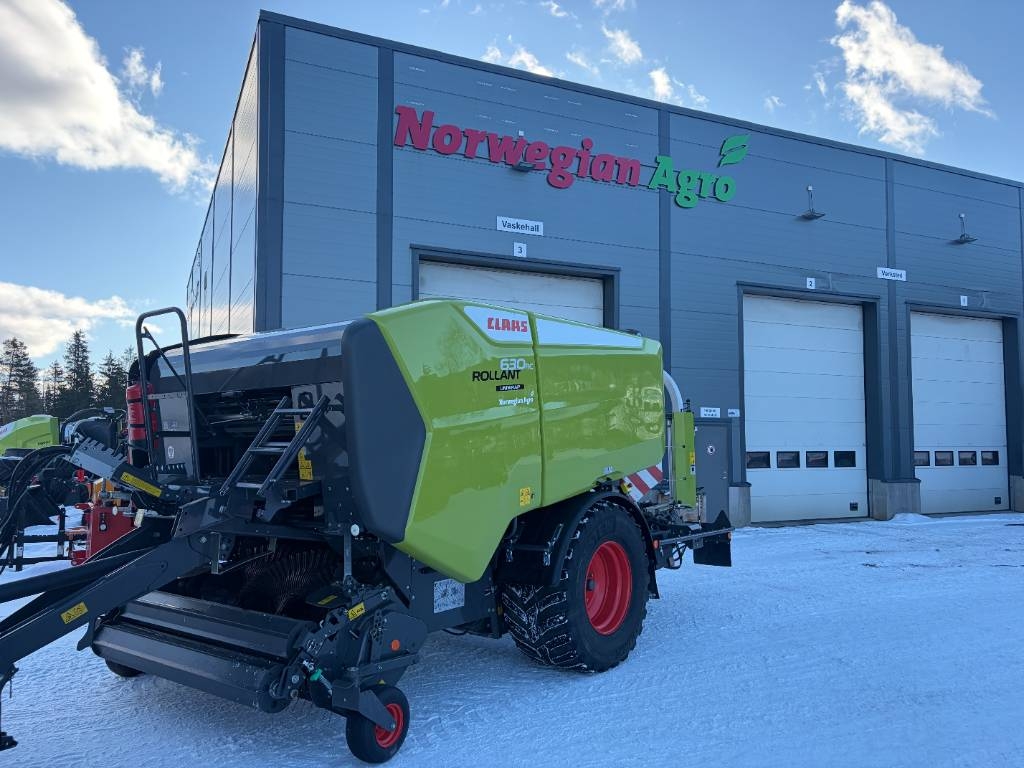CLAAS Rollant 630 RC Uniwrap