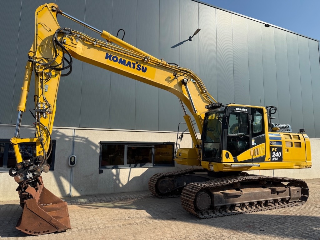 Komatsu PC 240 NLC-11 - PC 240 NLC-11E0 - PC 240