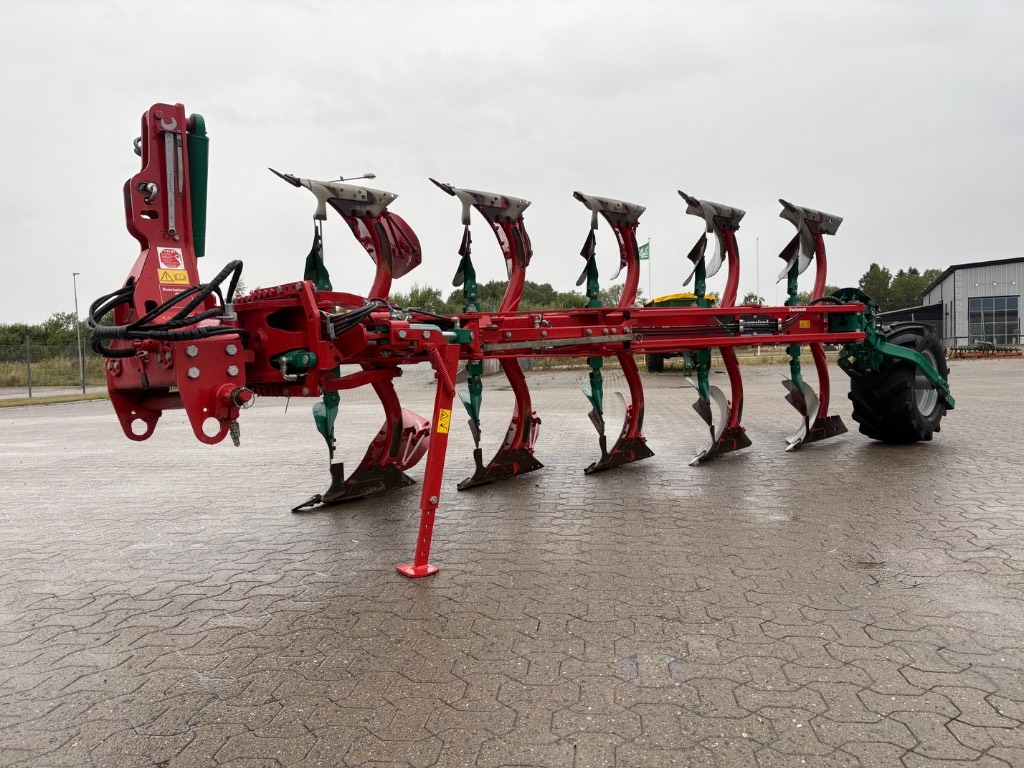 Charrue Kverneland 3300S Variomat — occasion 2021