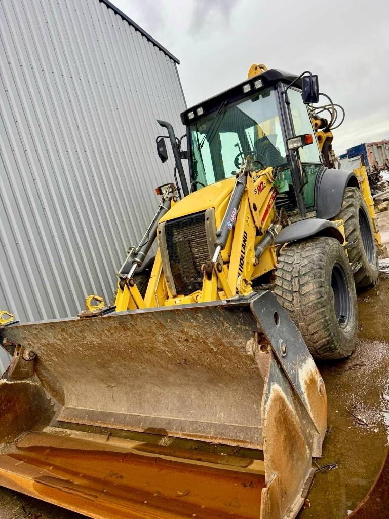 New Holland B 110 C