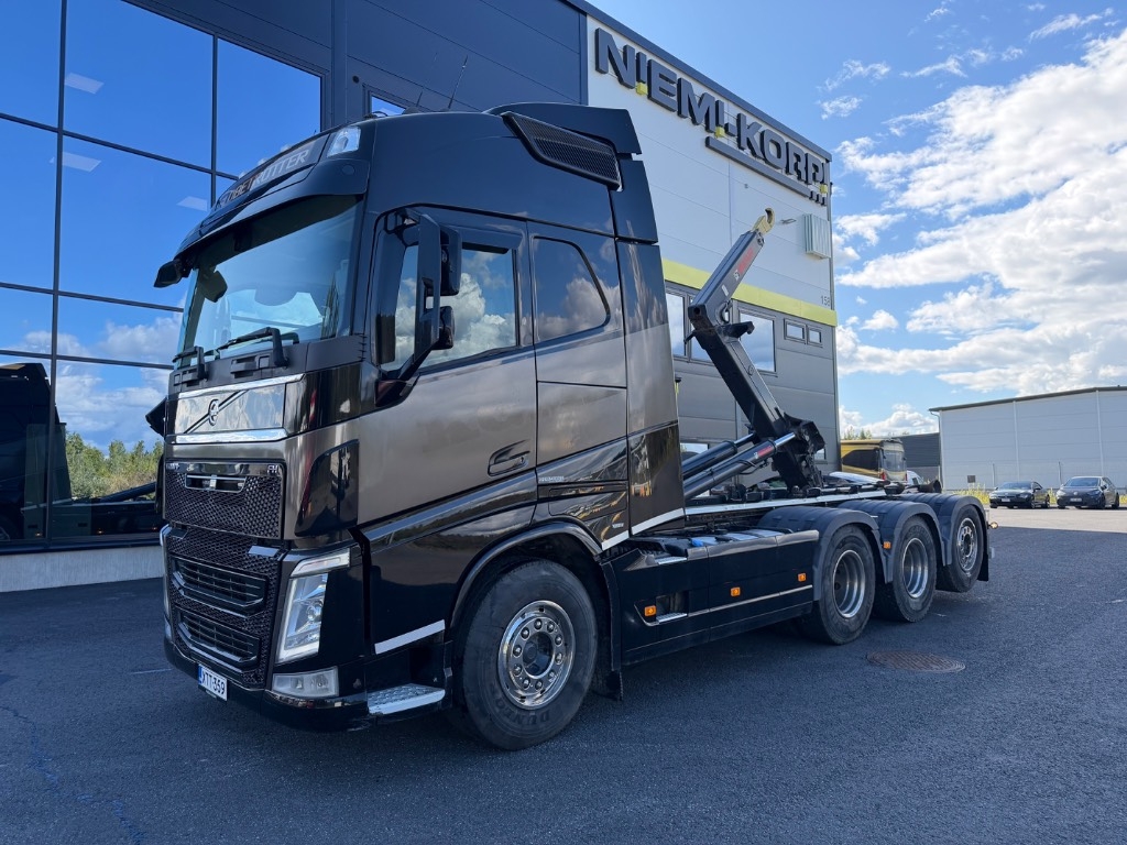 Camion ampliroll Volvo FH13 540 8x4*4 — occasion 2016