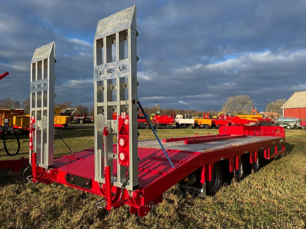 Chieftain 3-axl Maskintransportkärra traktor 24 ton