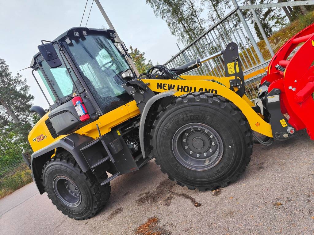 New Holland W 110 D