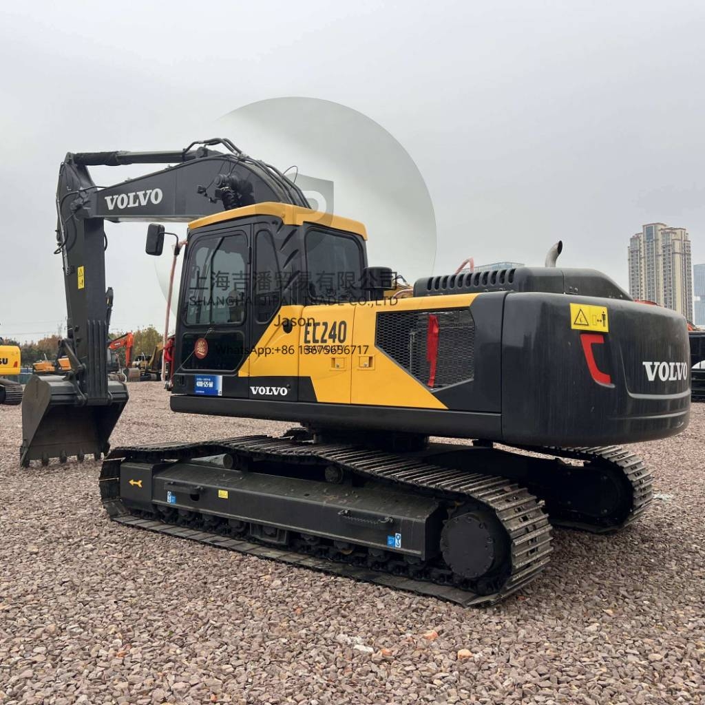 Volvo EC 240