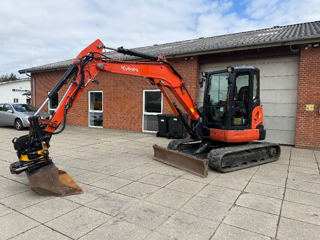 Kubota U 55-4
