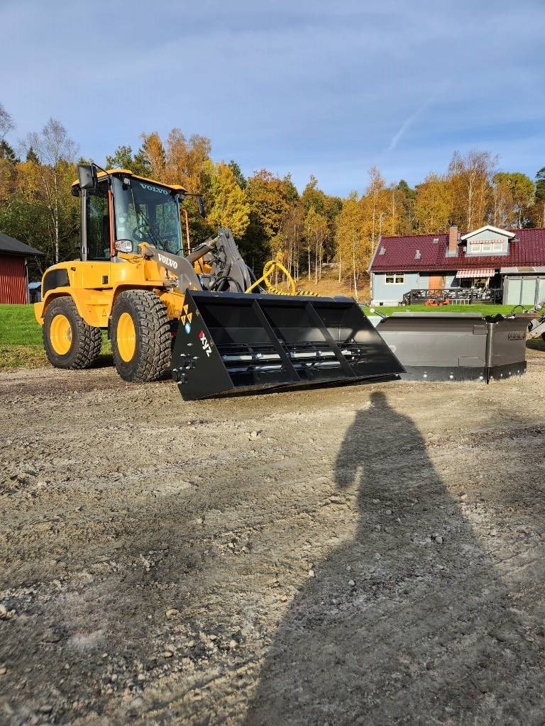 Volvo L30 HS