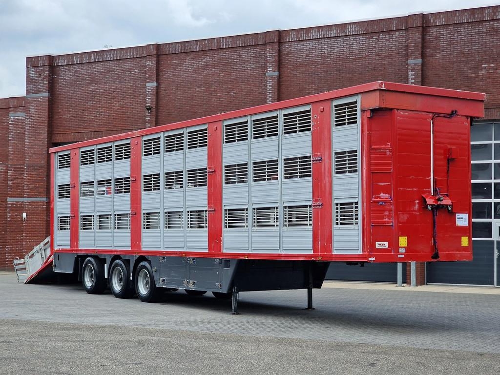 Finkl 3 deck - lift- water - vans - steering axle