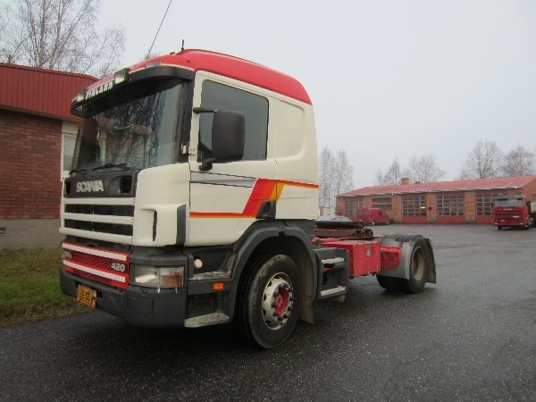 Scania P124 4X2 3700