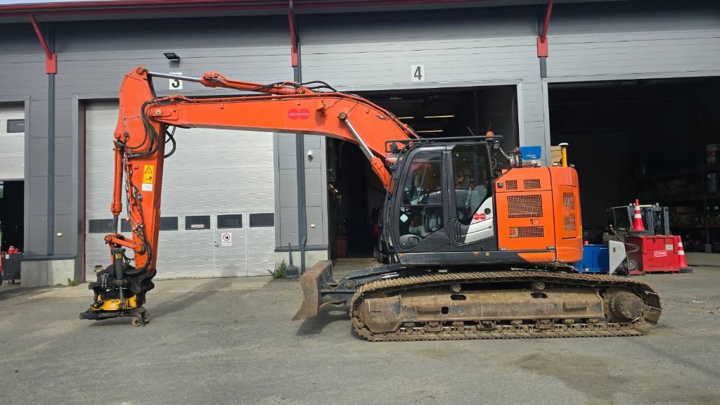 Hitachi ZX 225 US LC-6