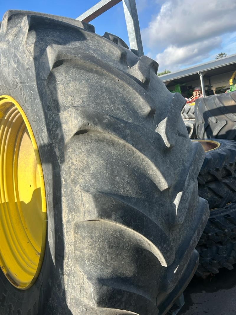 Firestone 710/70R42