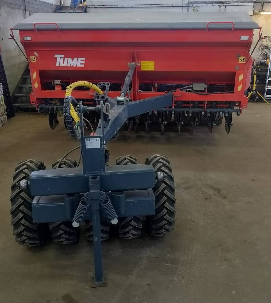 Tume JC 3000