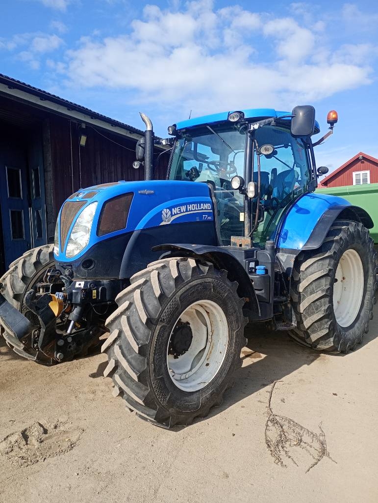 Tracteur agricole New Holland T 7.185 — occasion 2012, 8 202 h