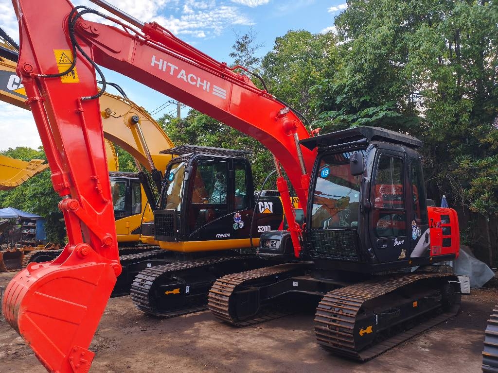 Hitachi ZX 120