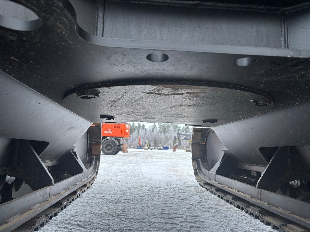 Hitachi ZX 135 US-7 / HW-Metsäalusta, Rasvari, Stage V kuva 8