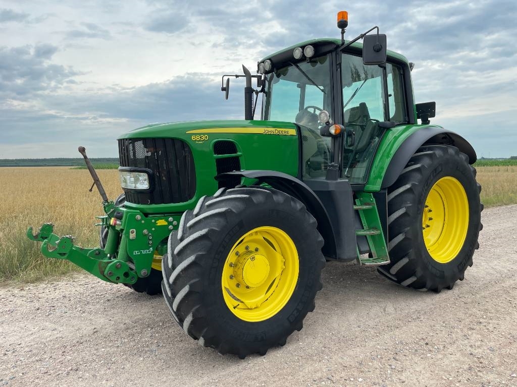 John Deere 6830 Premium AutoPowr