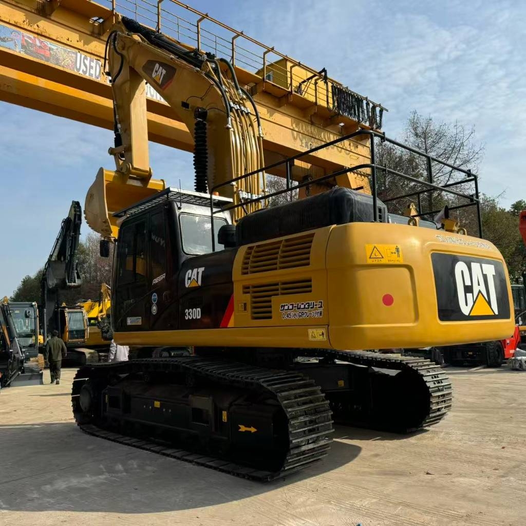 CAT 330 D