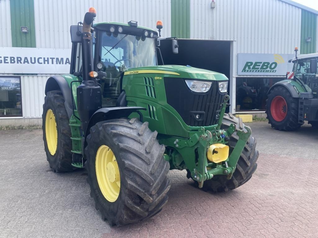 John Deere 6195M