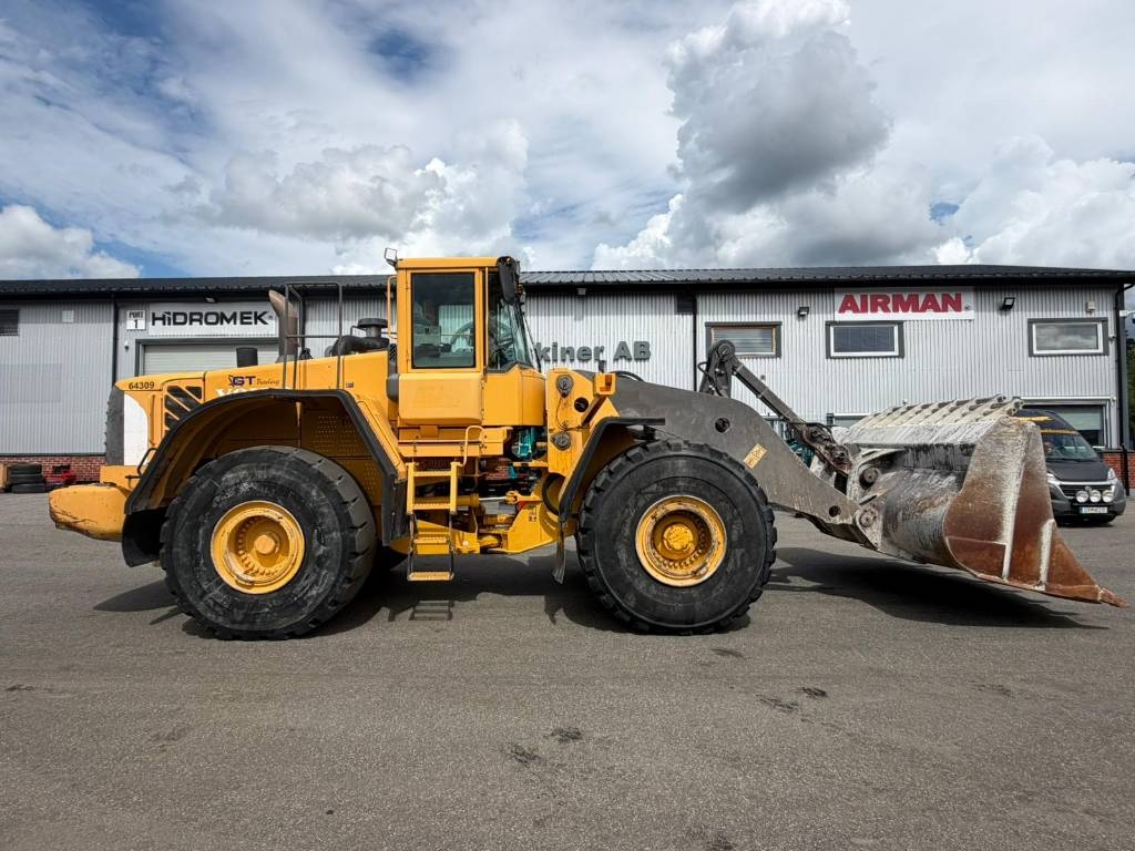 Volvo L220E