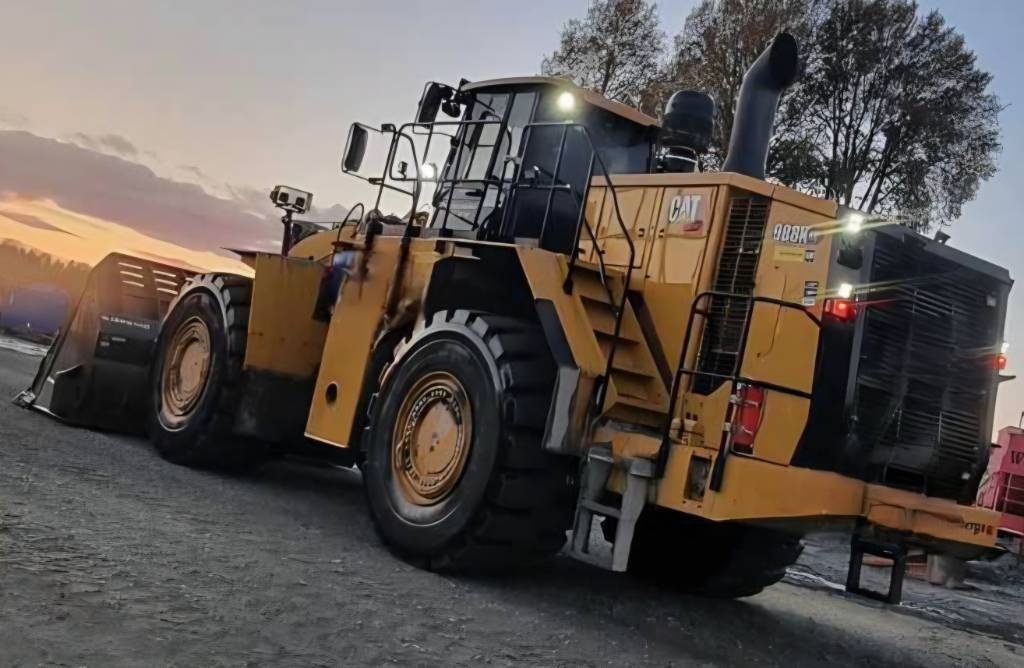 Chargeuse sur pneus Caterpillar 988 — occasion 2020, 7 600 h