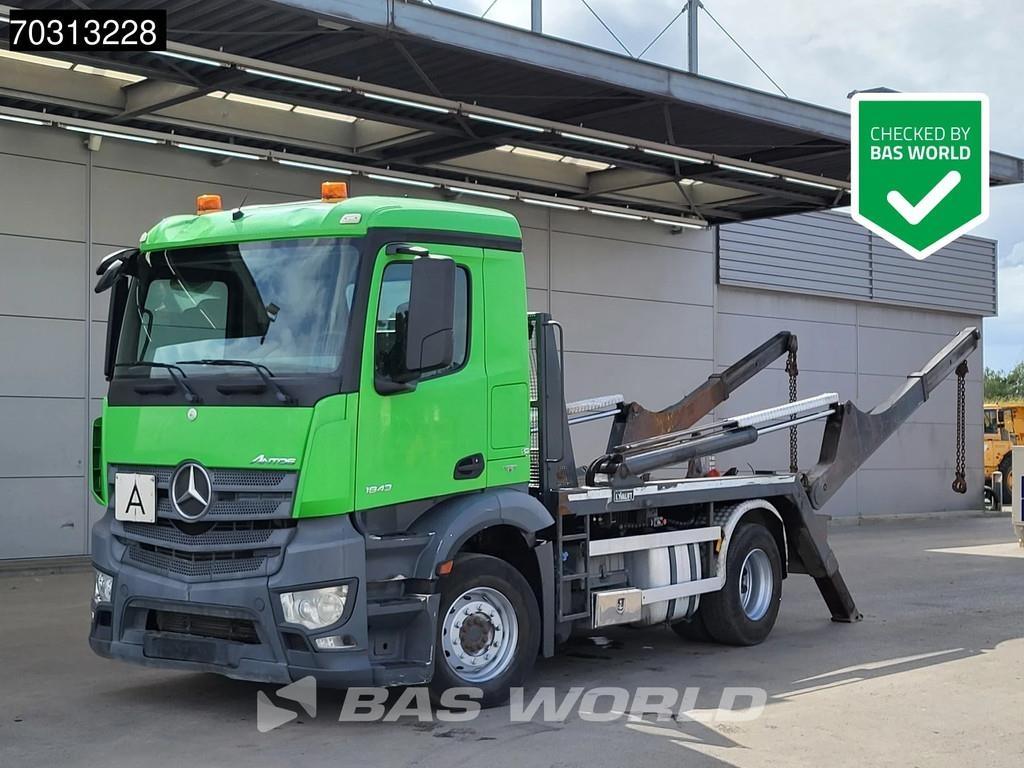 Mercedes-Benz Antos 1843 Antos 4X2 14 tons Hyvalift skiploader A