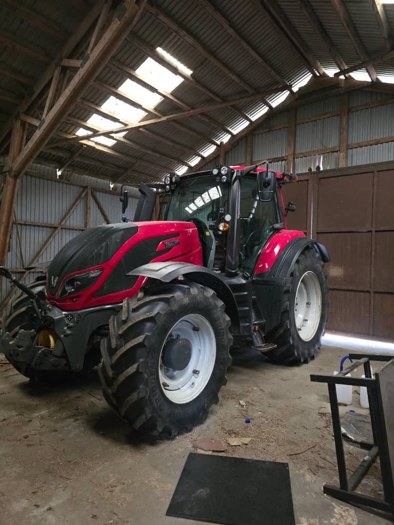Valtra T 174 E