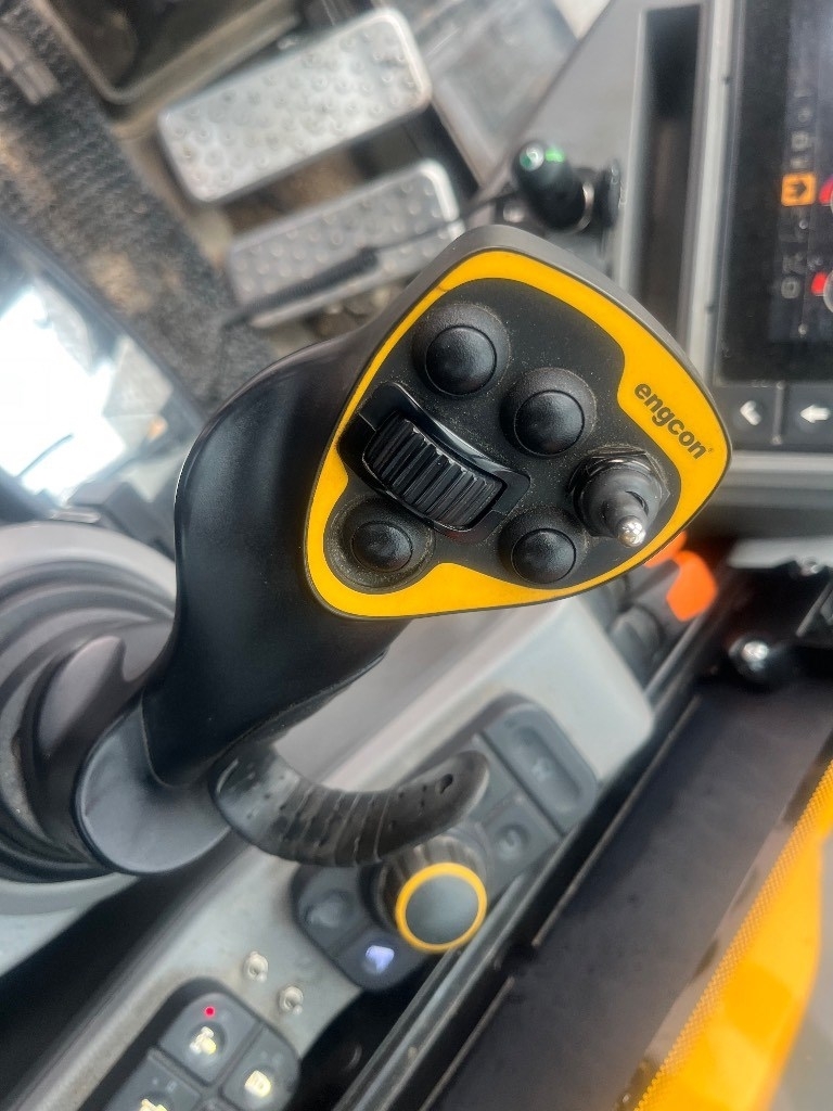 JCB 110 W / Engcon, Візок, 2 відра, Ym! kuva 14