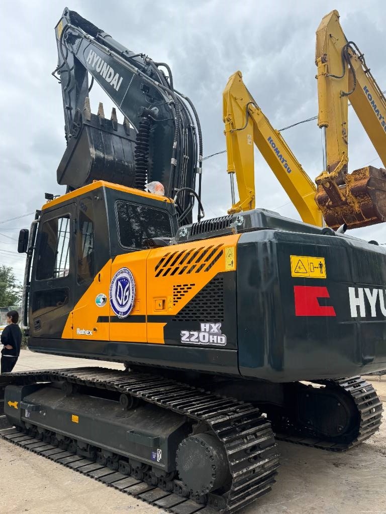 Hyundai HX 220